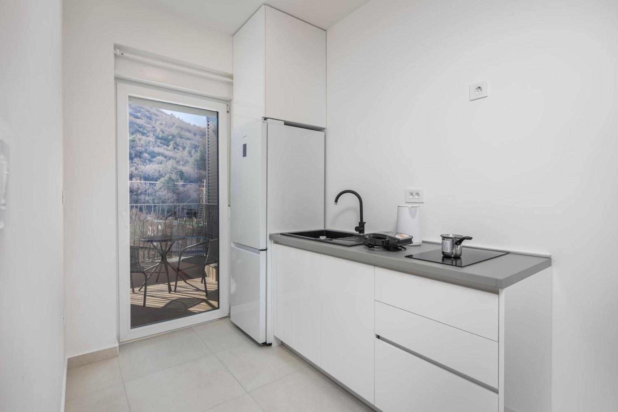 Seafront Villa Andrijana - Happy Rentals Plomin Exteriör bild