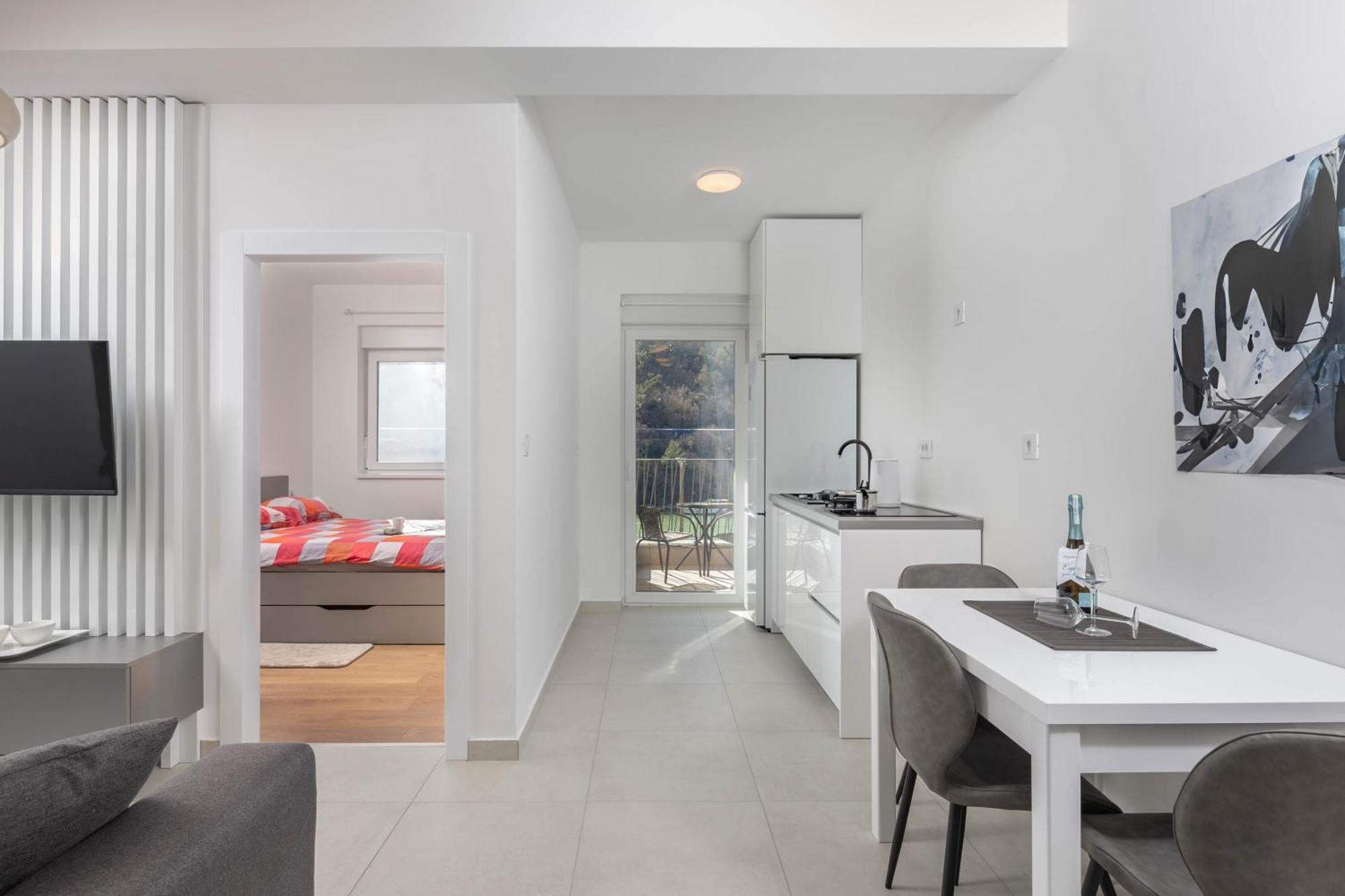 Seafront Villa Andrijana - Happy Rentals Plomin Exteriör bild