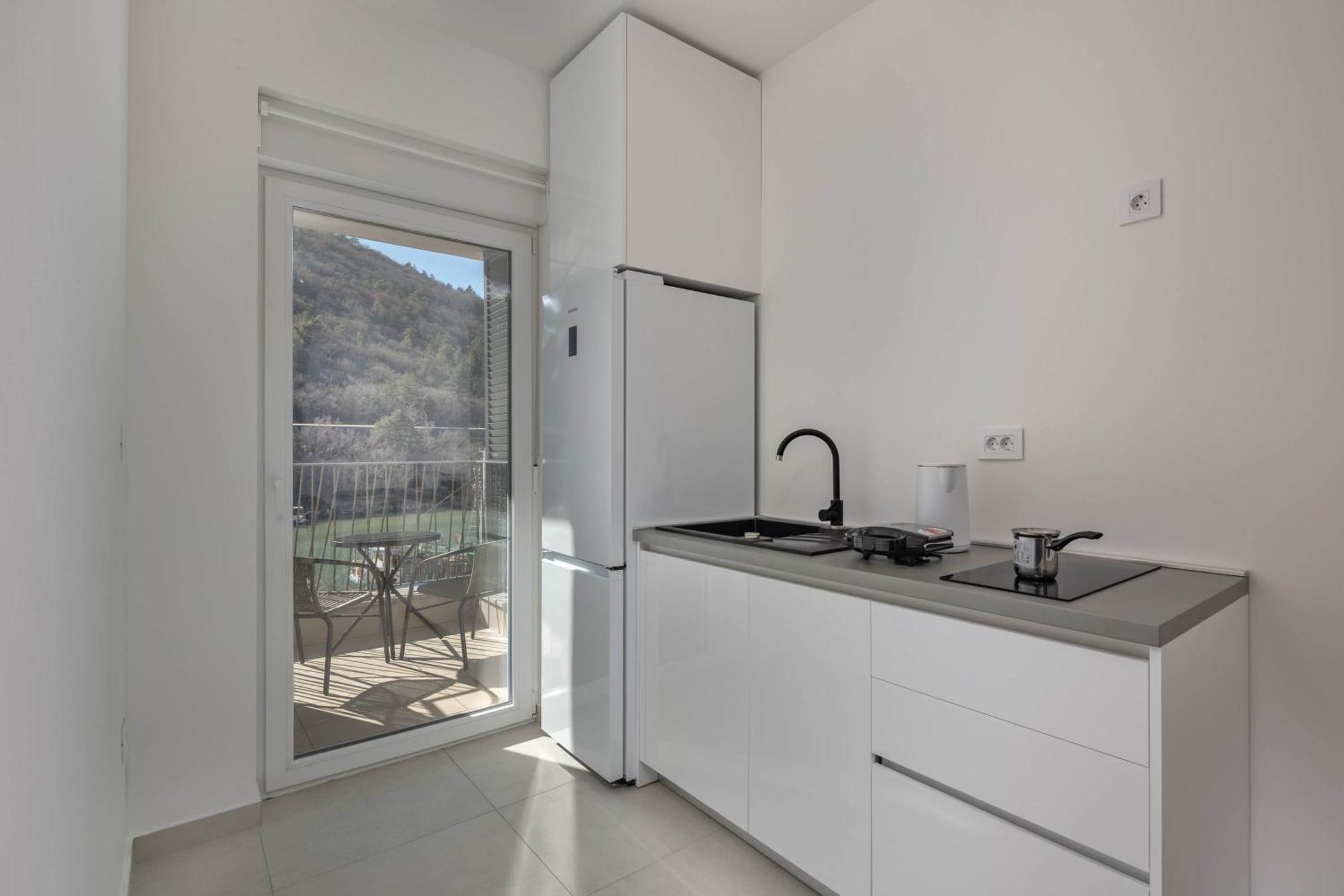 Seafront Villa Andrijana - Happy Rentals Plomin Exteriör bild