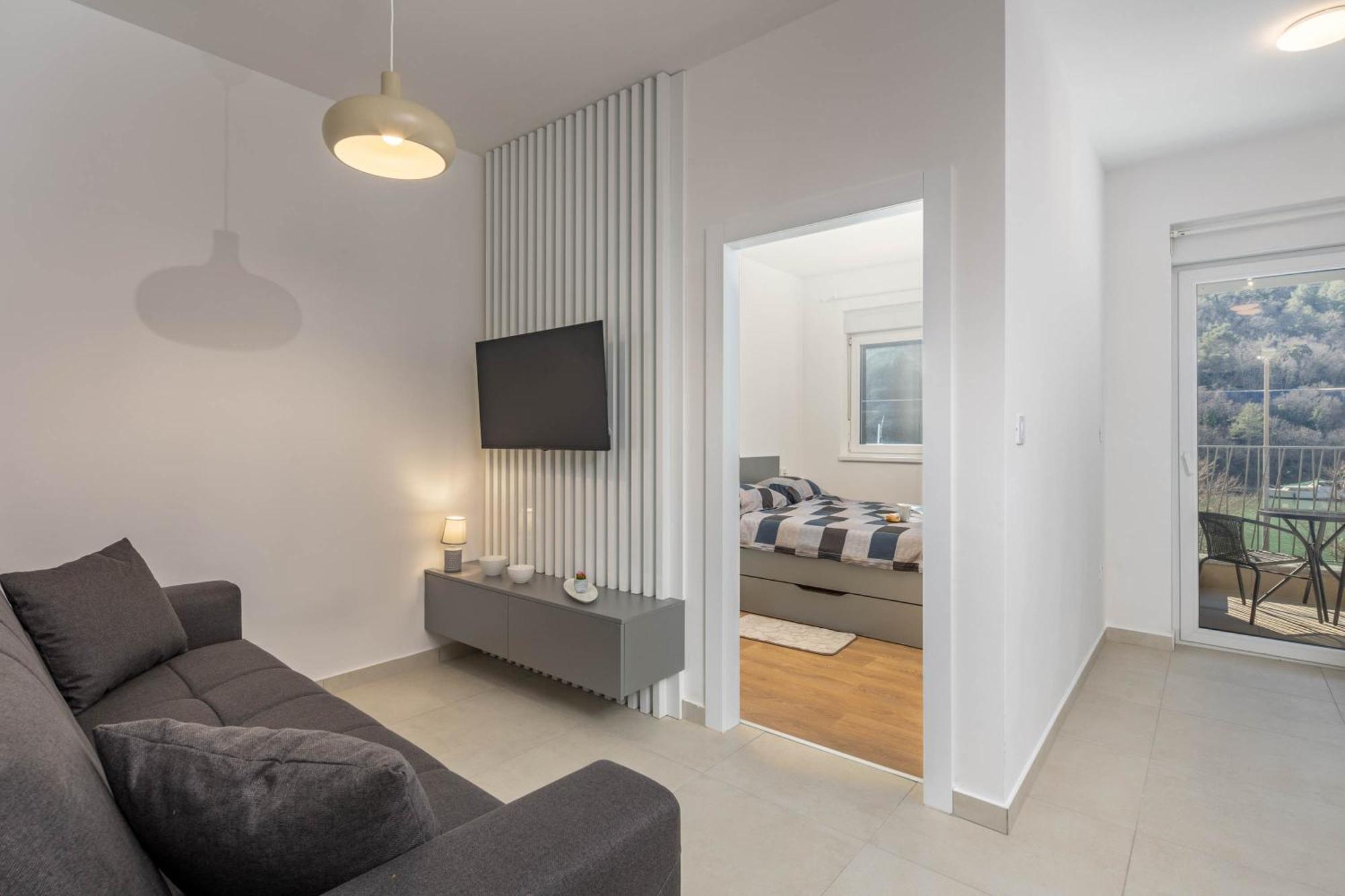 Seafront Villa Andrijana - Happy Rentals Plomin Exteriör bild