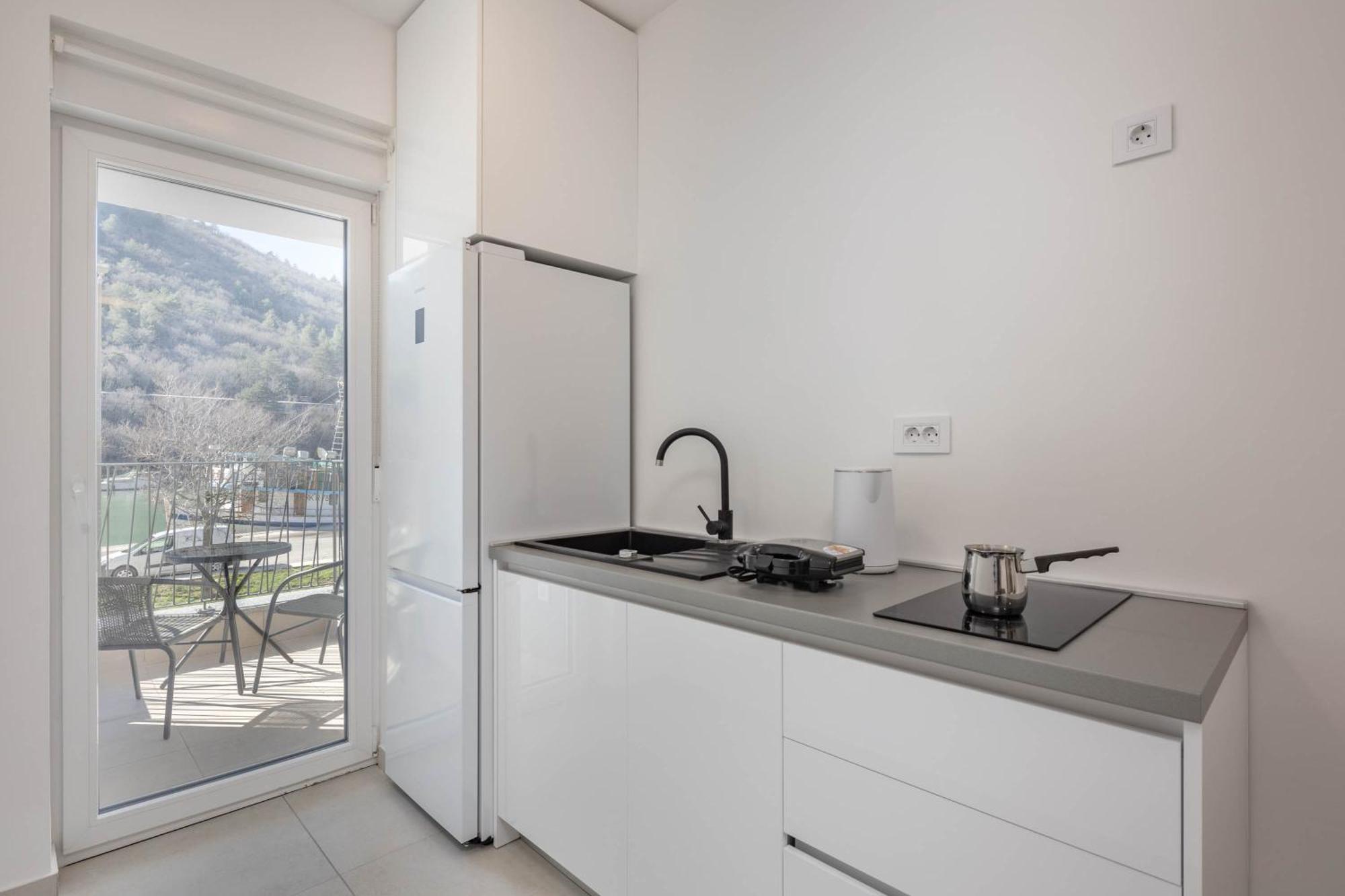 Seafront Villa Andrijana - Happy Rentals Plomin Exteriör bild