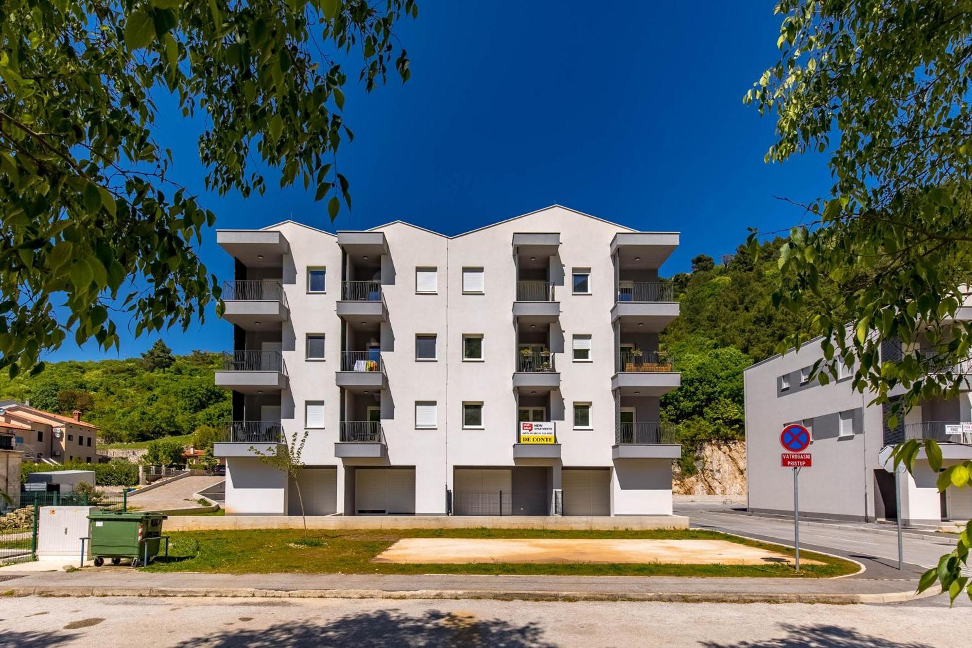 Seafront Villa Andrijana - Happy Rentals Plomin Exteriör bild
